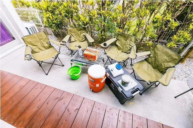 やんばるの風を感じる、屋根付きBBQテラス