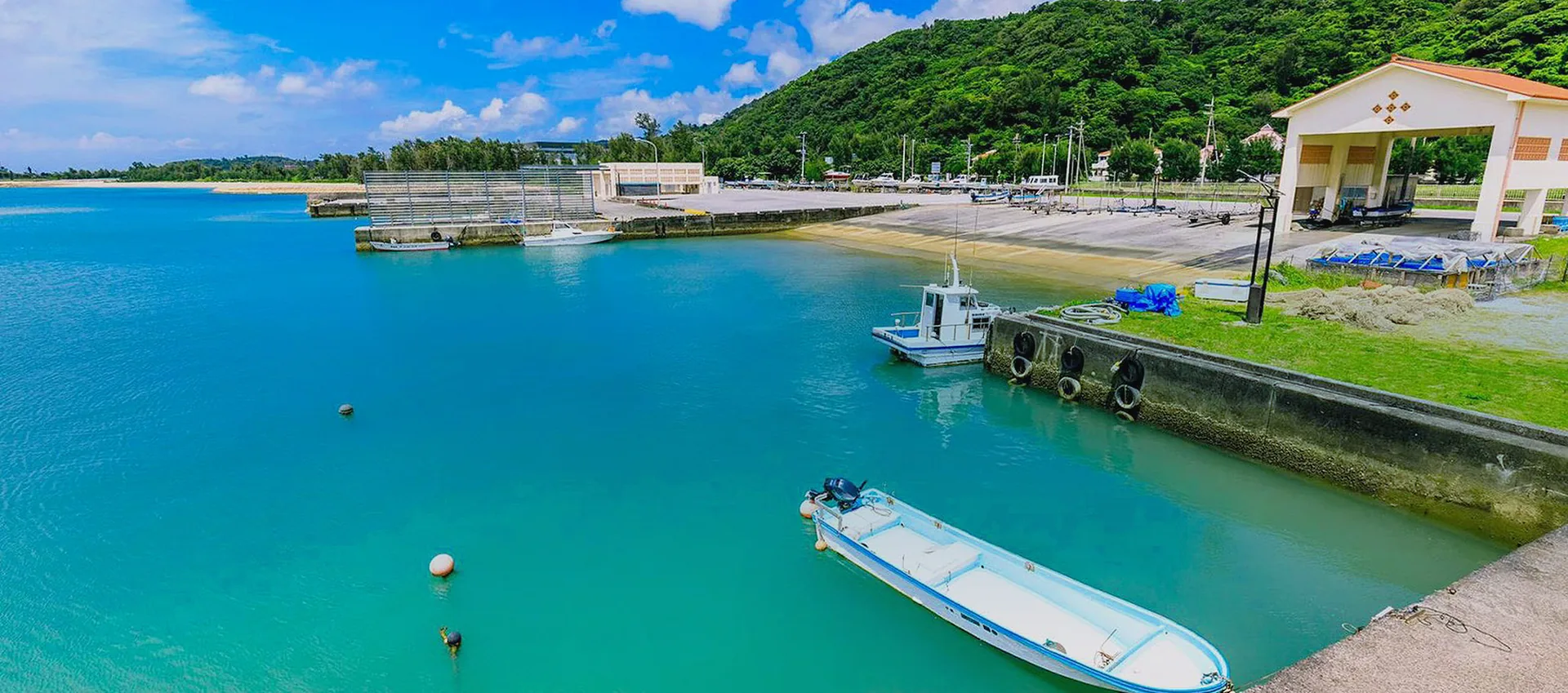 国頭村の海と漁港